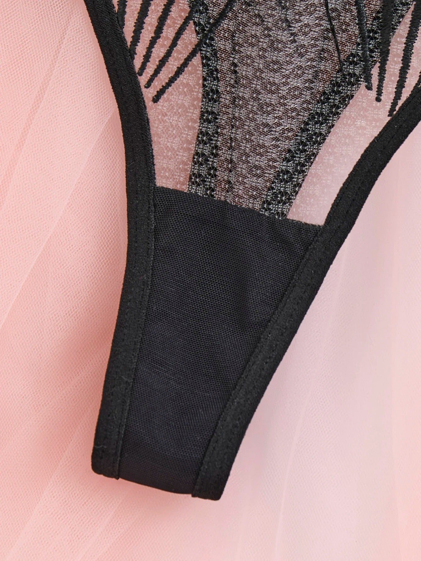 2-piece black scallop embroidered lingerie set